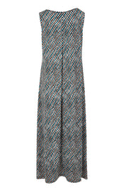 Product shot of The Easy Wear Print Maxi Dress in colour Multiprint (Blue), from the back