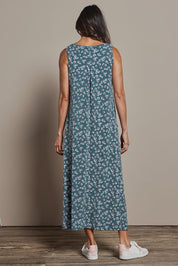 Model Amanda wearing size 10 of The Easy Wear Print Maxi Dress in colour Sagefleur (Green), from the back