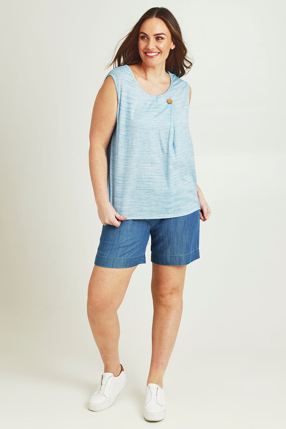 Model Jane wearing size 14 of The Summer Striped Tank in colour Bluestripe (Blue), from the front, showing the whole outfit