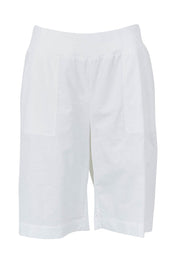 Product shot of The Rib Waistband Short in colour White (White), from the front