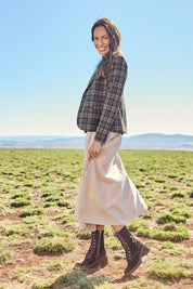 Model Amanda wearing size 10 of The Classic Houndstooth Blazer in colour Brownblue, from the front, showing the whole outfit