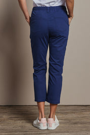 Model Amanda wearing size 10 of The Pull On Cotton Pant With Drawstring in colour Indigo (Blue), from the back