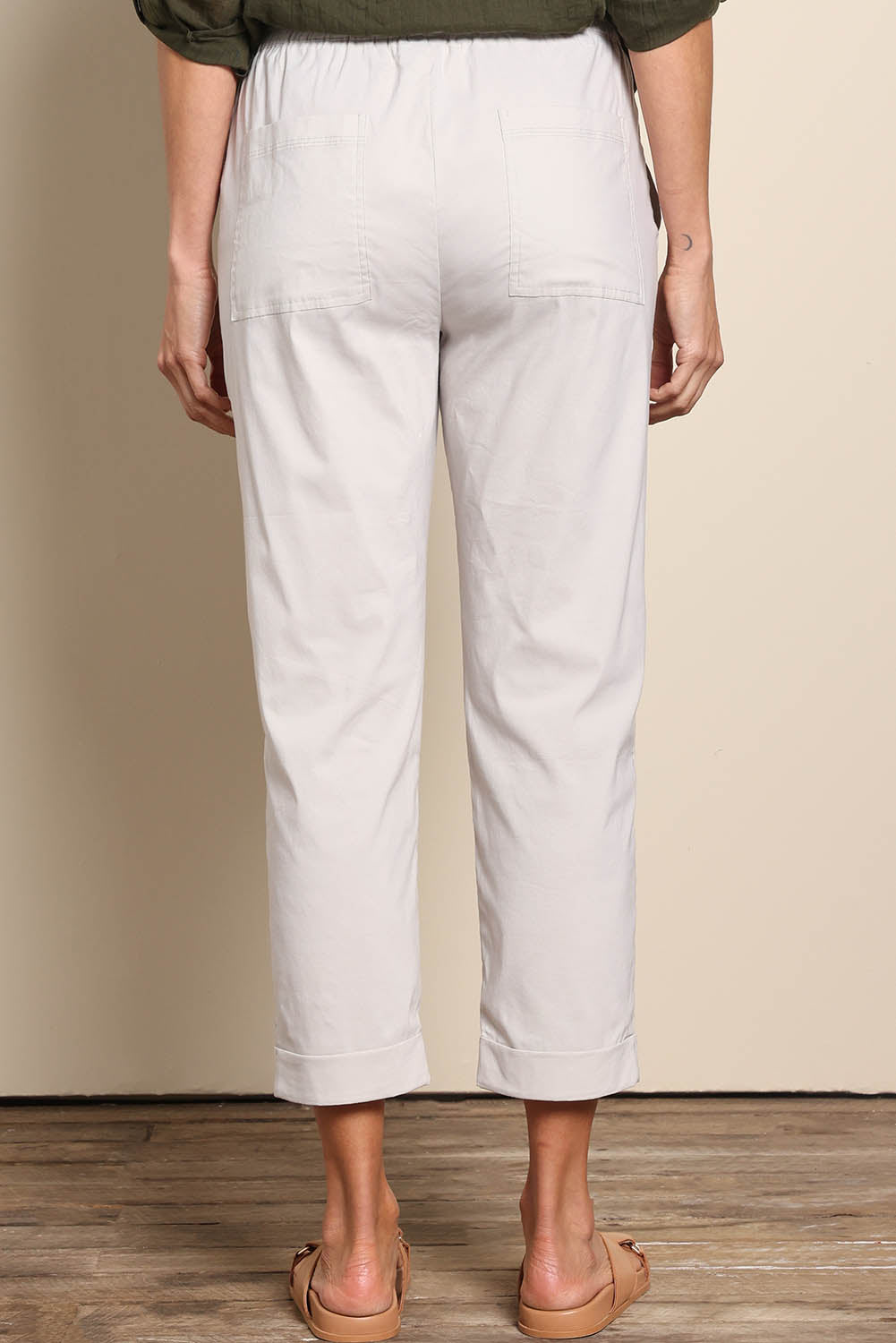Model Amandam wearing size 10 of the The Elastic Waist Pull On Patch Pocket Pant – Pummice in colour Pummice, from the back