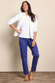 Model Amandam wearing size 10 of the The Teachers Pant With Pockets – Campusblue in colour Campusblue, from the front