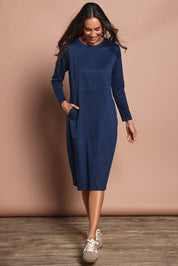 Model Amanda wearing size 10 of The Easy Wear Pocket Dress in colour Navy (Blue), from the front, showing the whole outfit