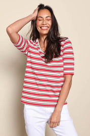 Model Amandam wearing size 10 of the The Classic Cotton Striped Tee – Redwhite in colour Redwhite, in a cropped view