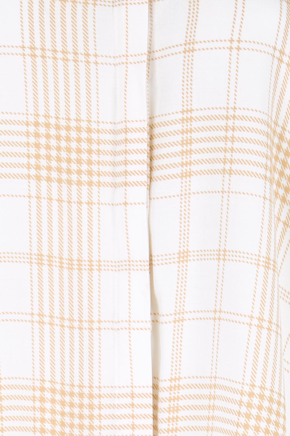 Product shot of the The Every Wear Shirt – Ivorysand in colour Ivorysand, showing detail