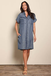 Model Amandam wearing size 10 of the The Luxe Lyocell Shacket Dress – Indigo in colour Indigo, from the front