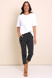 Model Amandam wearing size 10 of the The Summer Cropped Pant - Blackwhite in colour Blackwhite, from the front