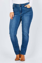 Model Laura wearing size 12 of The Classic Straight Leg Jean in colour BlueWash (Blue), from the front, cropped image