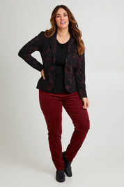 Model Laura wearing size 14 of The Printed Ponte Blazer in colour Blackred (Black), from the front, showing the whole outfit