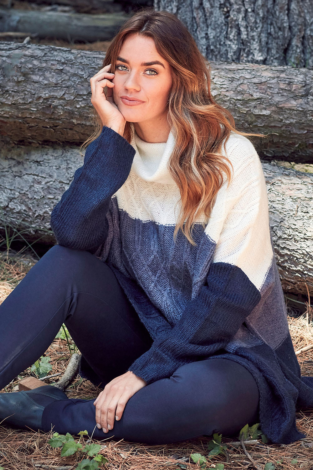 Model Laura wearing size 14 of The Ponte Pant in colour Navy (Blue), from the front, showing the whole outfit