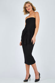 Model Chelsea wearing size 10 of The Multiin colourWay Dress - Black (Black), from the front, showing the whole outfit