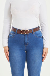 A model wearing size S of The Townsville Genuine Leather Belt in colour Darkbrown, from the front, cropped image