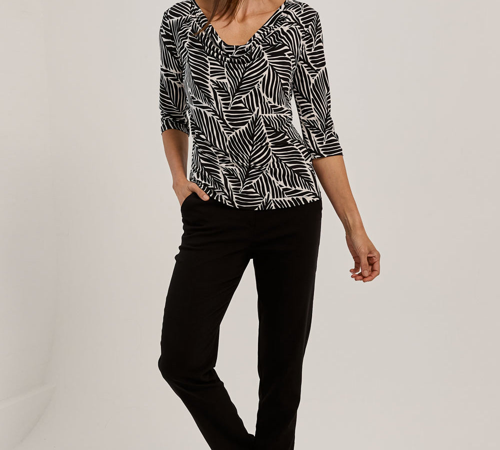 Model Amanda wearing size 10 of The Slim Cut Stretch Pant in colour Black (Black), from the front, showing the whole outfit