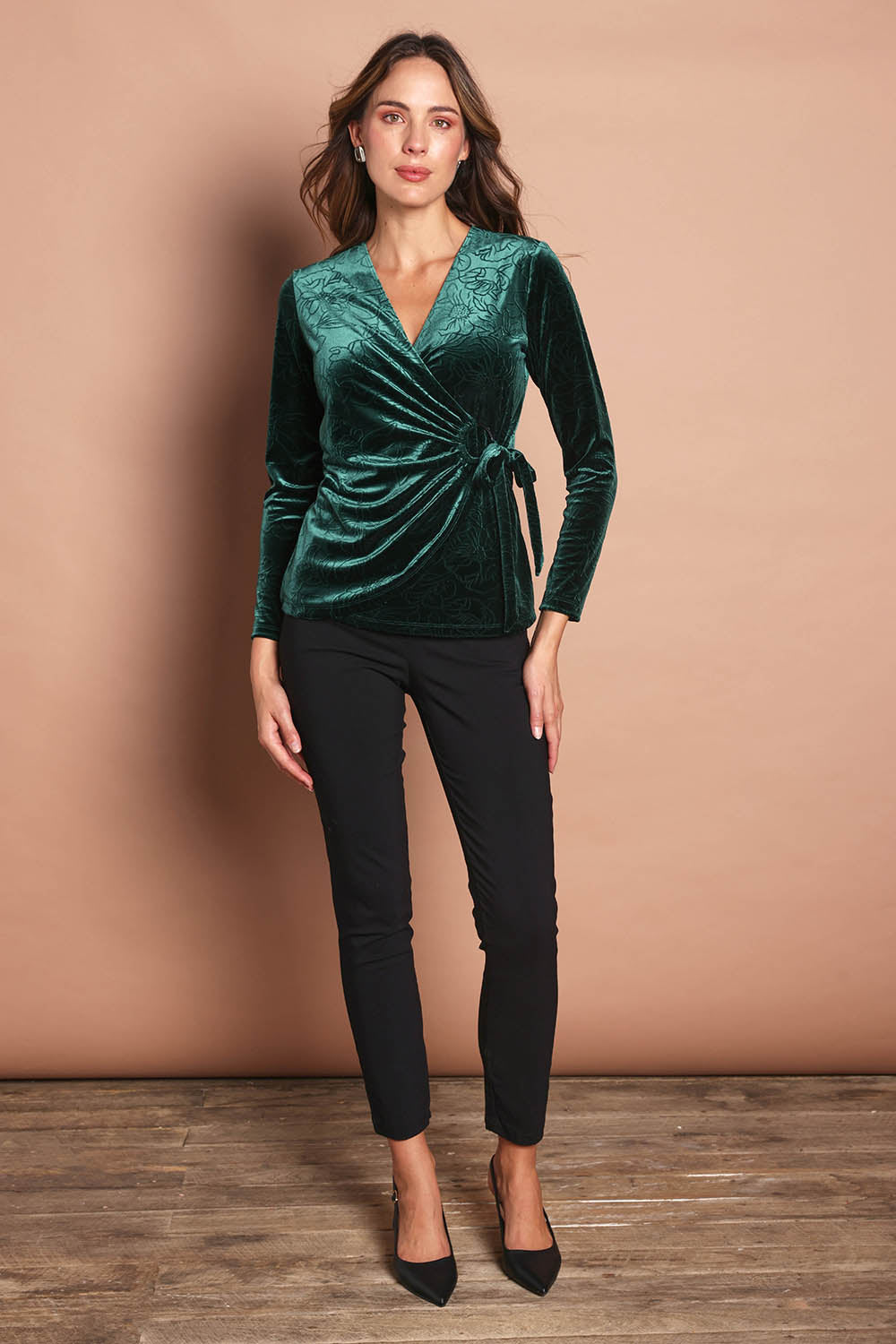 The Embossed Velvet Side Ring Detail Top – Bottlegrn