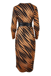 Product shot of The Printed Knit Dress With Belt in colour Abstract (Black), from the back