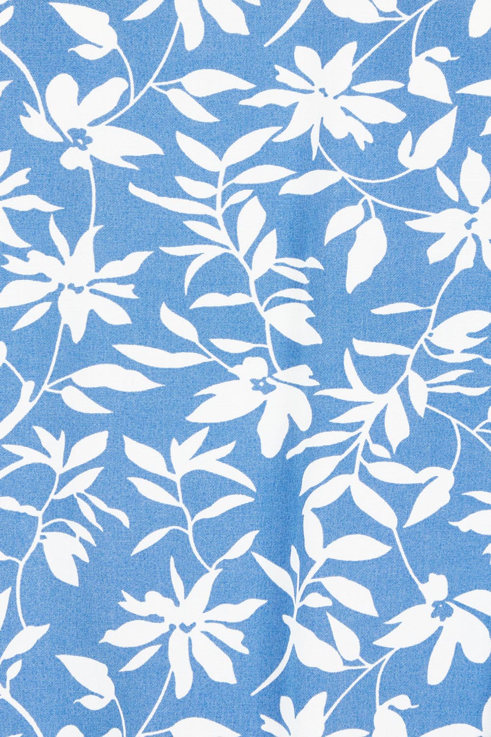 Product shot of The Shirring Detail Printed Top in colour Bluefleur (Blue), detail