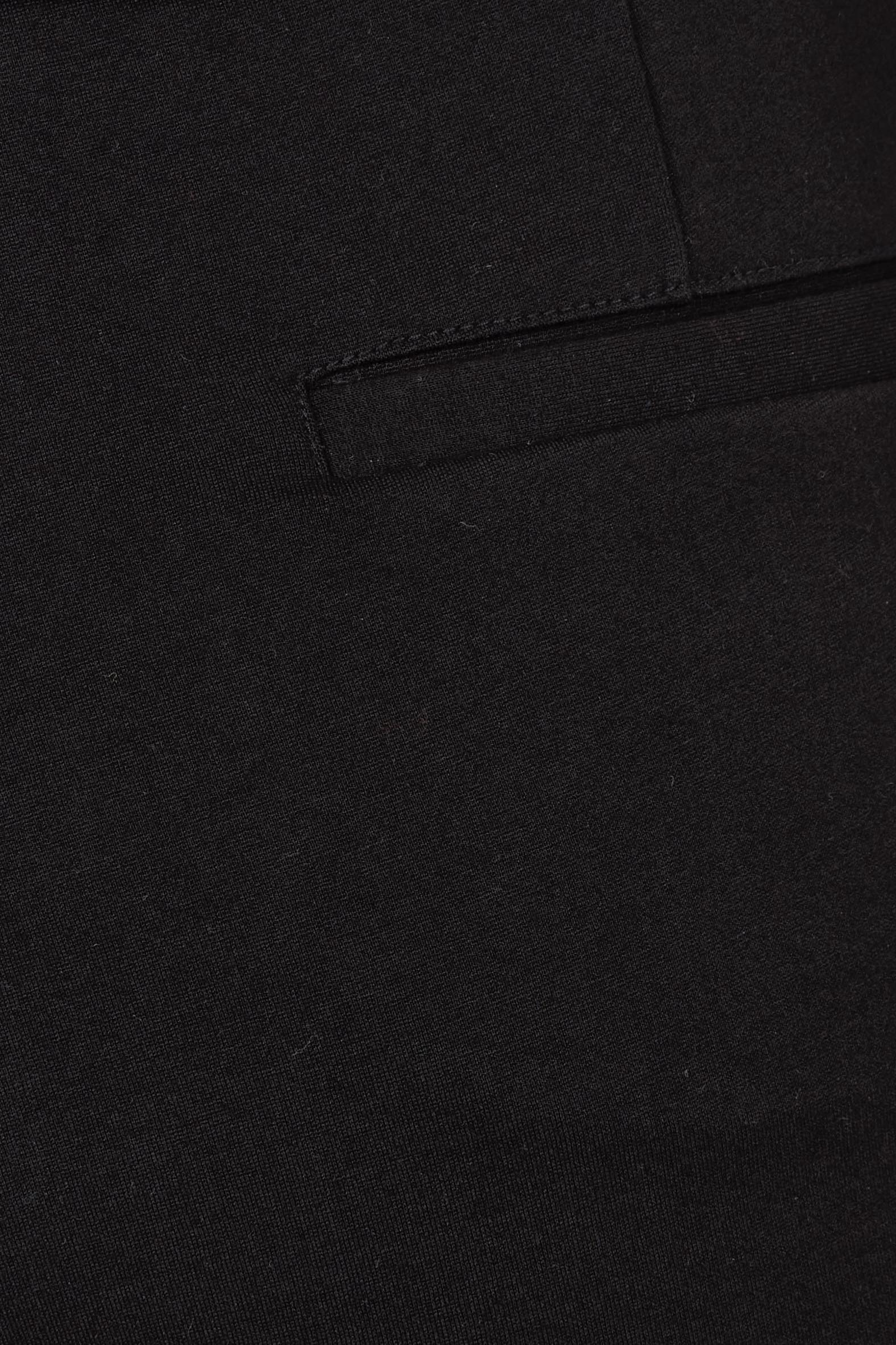 Product shot of The Ponte Tailored 7/8 Pant in colour Black (Black), detail