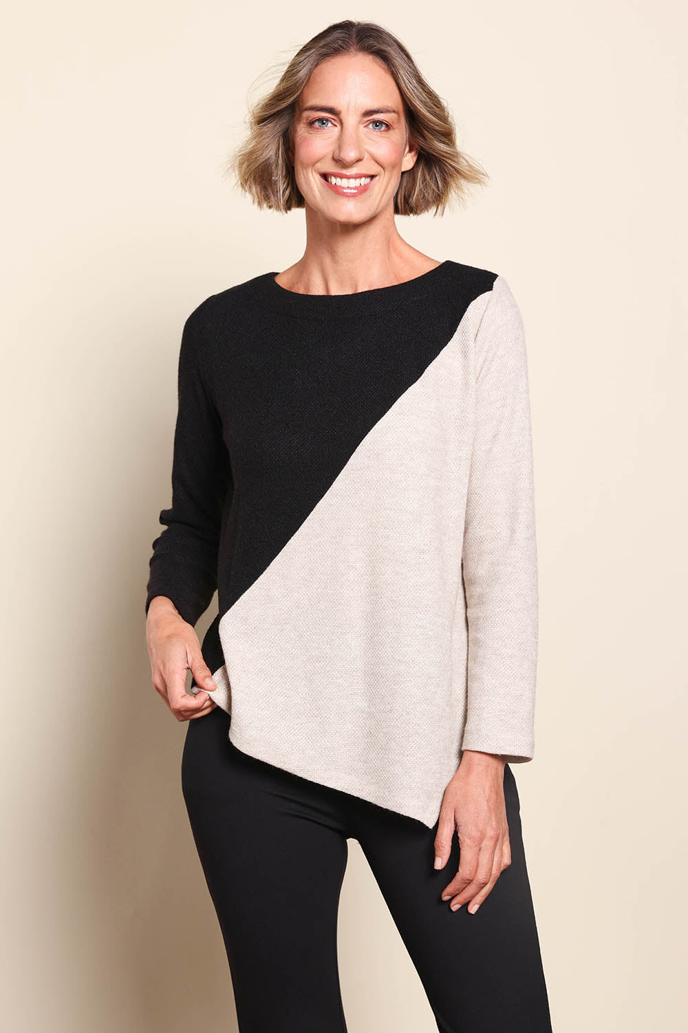 The Two Tone Angled Hem Jumper – Blacksand