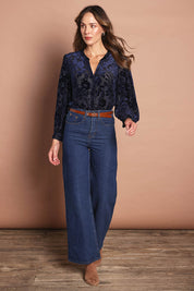 The Soft Burnout Velvet Shirt – Navyblue