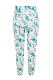 Product shot of the The Printed Stretch Pocket Pant – Aquafleur in colour Aquafleur, from the back