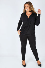 Model Fiona wearing size 16 of the Belle Drape Tee in colour Black (Black), from the front, showing the whole outfit