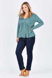 Model Jess wearing size 12 of the Belle Ls Free Fall Tee in colour Greenland (Green), from the front, showing the whole outfit