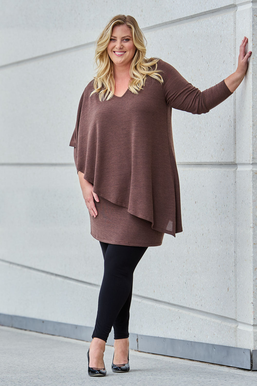 Model Caitlin wearing size 18 of the Belle Legging in colour Black (Black), from the front, showing the whole outfit