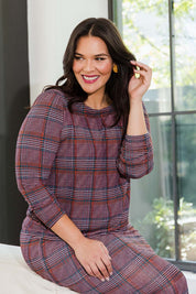 Model Sasha-Lee wearing size 16 of the Belle Check Tee in colour Check, from the front, showing the whole outfit