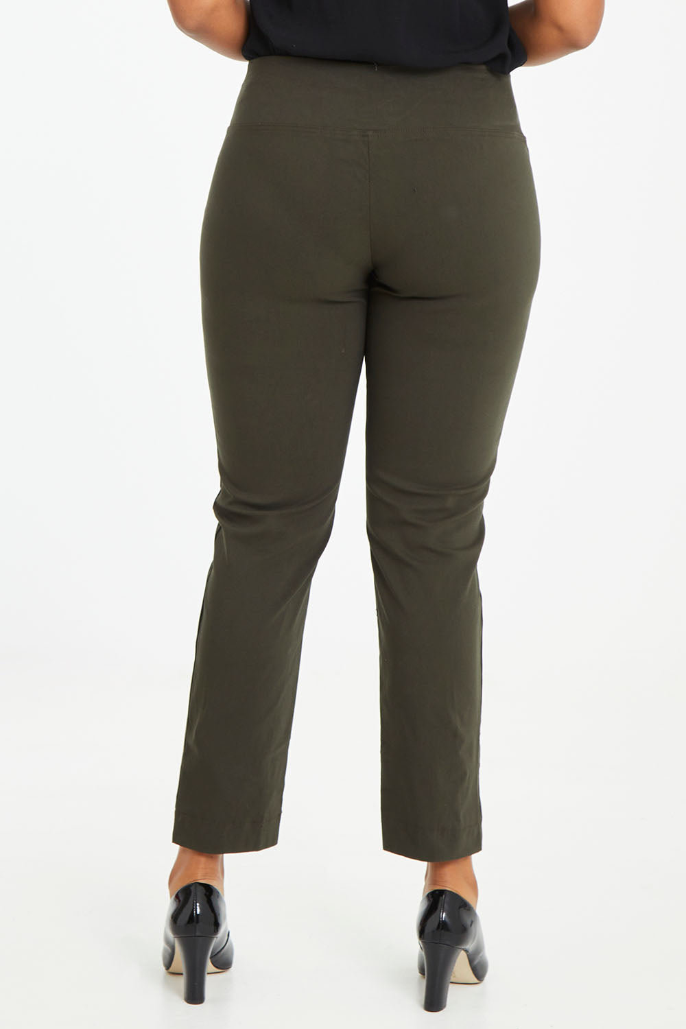 Model Noli wearing size 14 of the Belle Essential Pull On Slim Leg Pant in colour Nightgreen (Green), from the back