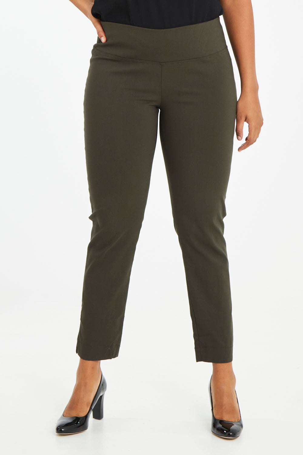 Model Noli wearing size 14 of the Belle Essential Pull On Slim Leg Pant in colour Nightgreen (Green), from the front, cropped image