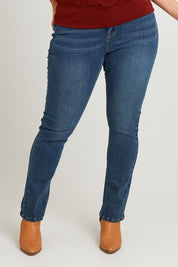 Model Laura wearing size 14 of the Belle Boot Leg Jean in colour Denim (Blue), from the front, cropped image