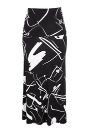 Product shot of the Belle Fit & Flare Printed Skirt in colour Blackwhite (Black), from the front