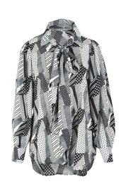 Product shot of the Belle Full Sleeve Printed Shirt in colour Blackivory (Black), detail