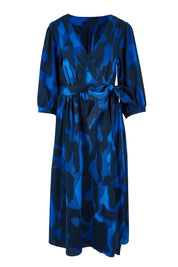 Product shot of the Belle Puff Sleeve Printed  Cotton Wrap Dress in colour Trioofblue (Blue), from the front