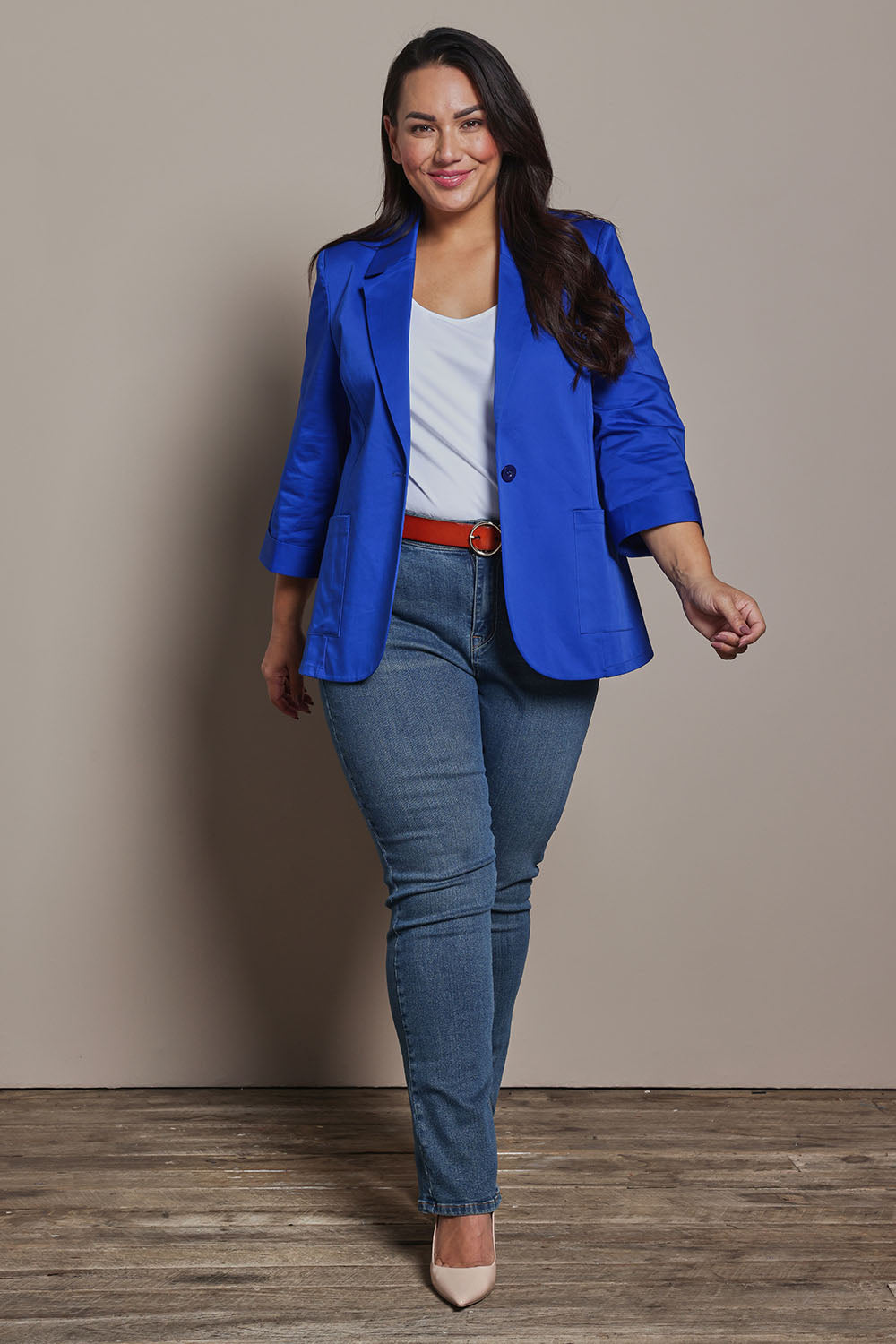 Model Ashleigh wearing size 16 of the Belle Cotton Comfort Blazer in colour Frenchblue (Blue), from the front, showing the whole outfit