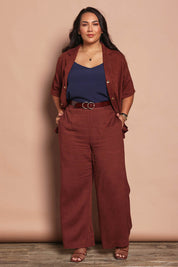 Model Ashleigh wearing size 16 of the Belle Linen Blend Wide Leg Pants in colour Cocoa, from the front, showing the whole outfit