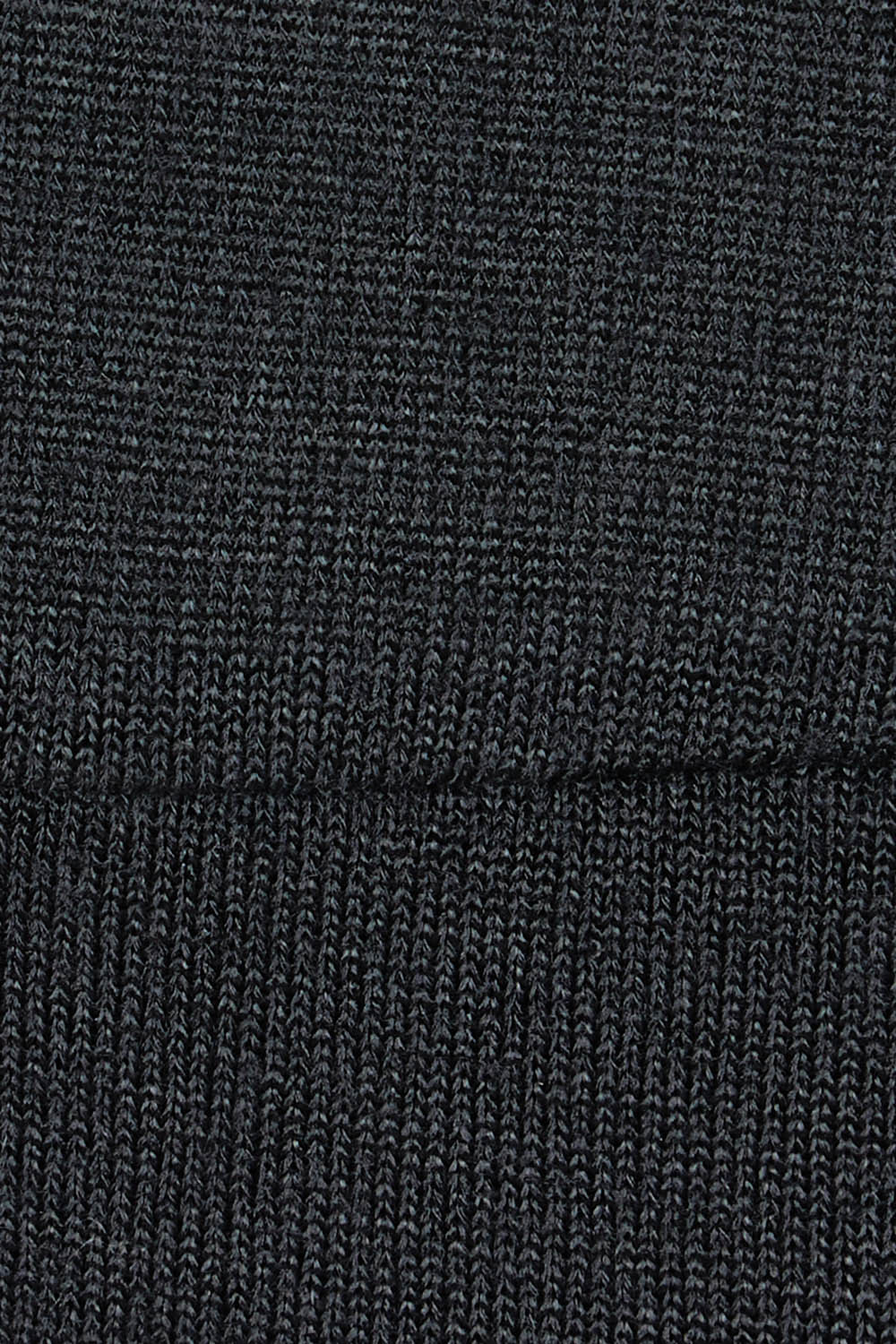 Product shot of the Belle Comfort Shrug in colour Black (Black), detail