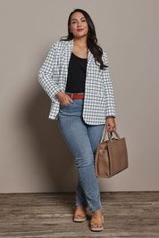 Model Ashleigh wearing size 16 of the Belle Printed Cotton Blazer in colour Whiteblack (White), from the front, showing the whole outfit