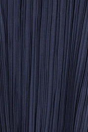 Product shot of the Belle Crinkle No Iron Scoop Neck Tank in colour Darknavy (Blue), detail