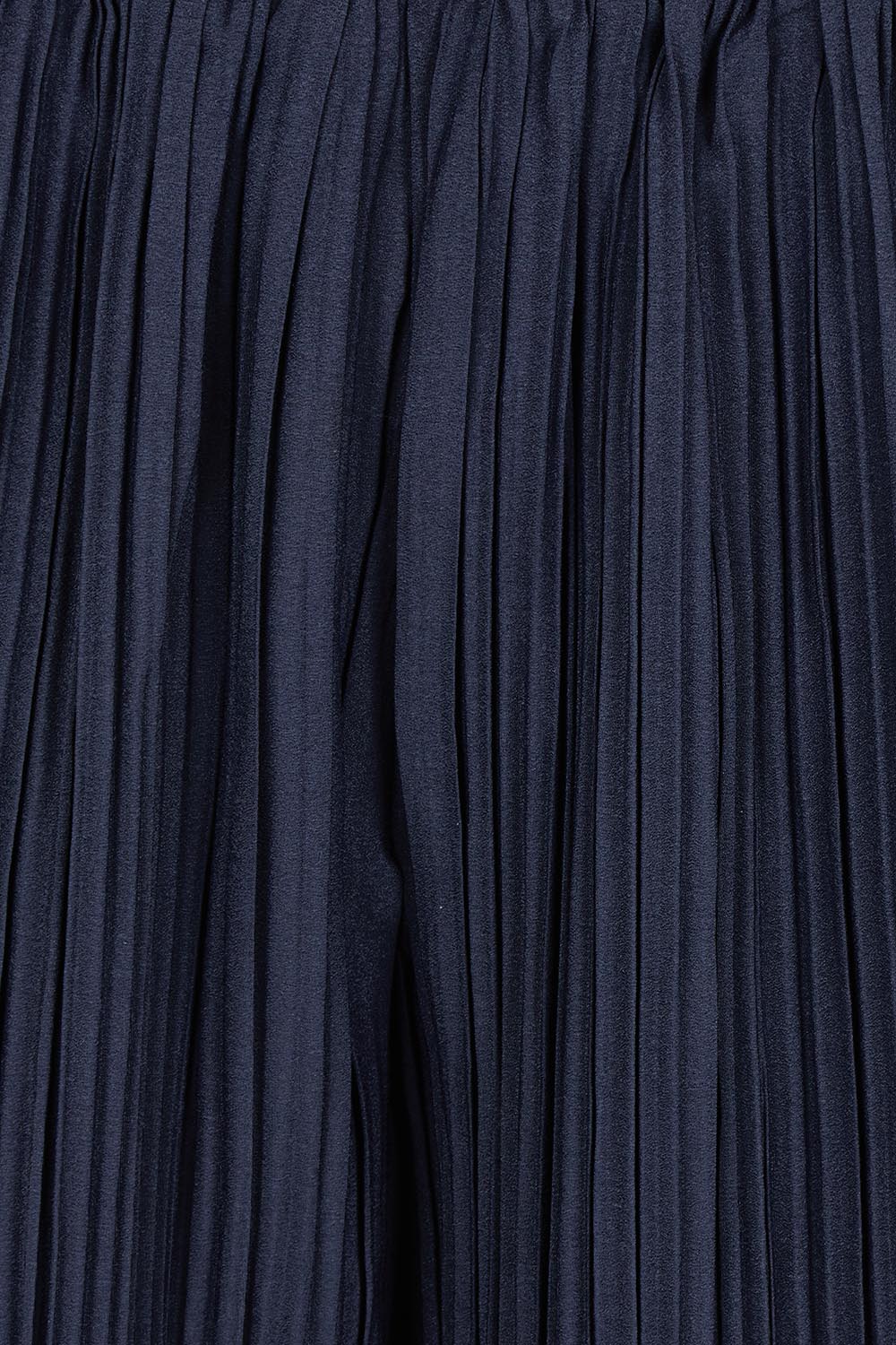 Product shot of the Belle Crinkle No Iron Wide Leg Pant in colour Darknavy (Blue), detail