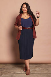 Model Ashleigh wearing size 16 of the Belle Linen Blend Shacket in colour Cocoa, from the front, showing the whole outfit