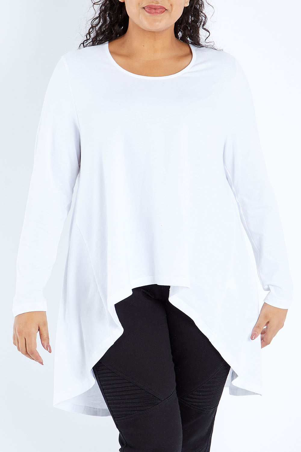 Model Sasha-Lee wearing size 16 of the Sunshine In Me Long Sleeve Tee in colour White (White), from the front, cropped image
