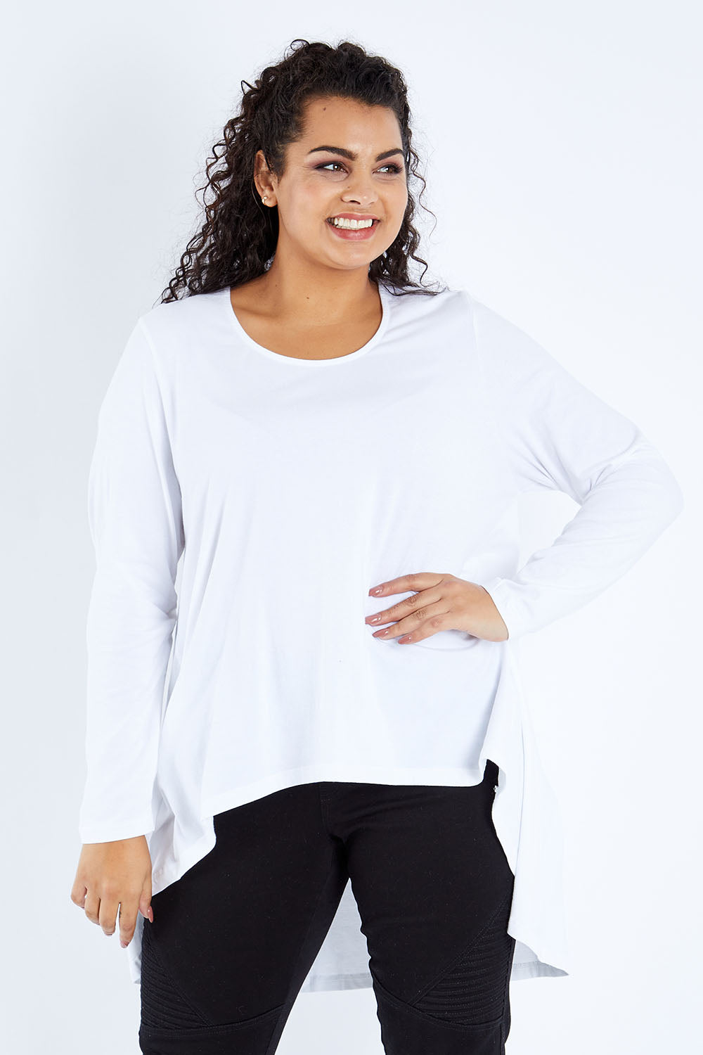 Model Sasha-Lee wearing size 16 of the Sunshine In Me Long Sleeve Tee in colour White (White), from the front, cropped image