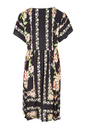 Product shot of the Love Shack Midi Dress – Blackfleur in colour Blackfleur, from the back