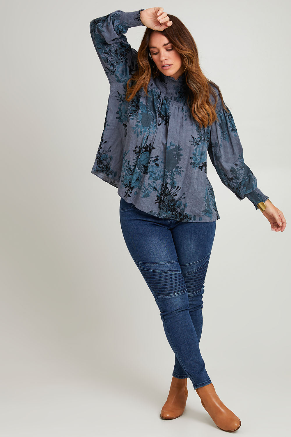 Model Laura wearing size 14 of the Romance In The Air Blouse in colour Smoke (Grey), from the front, showing the whole outfit