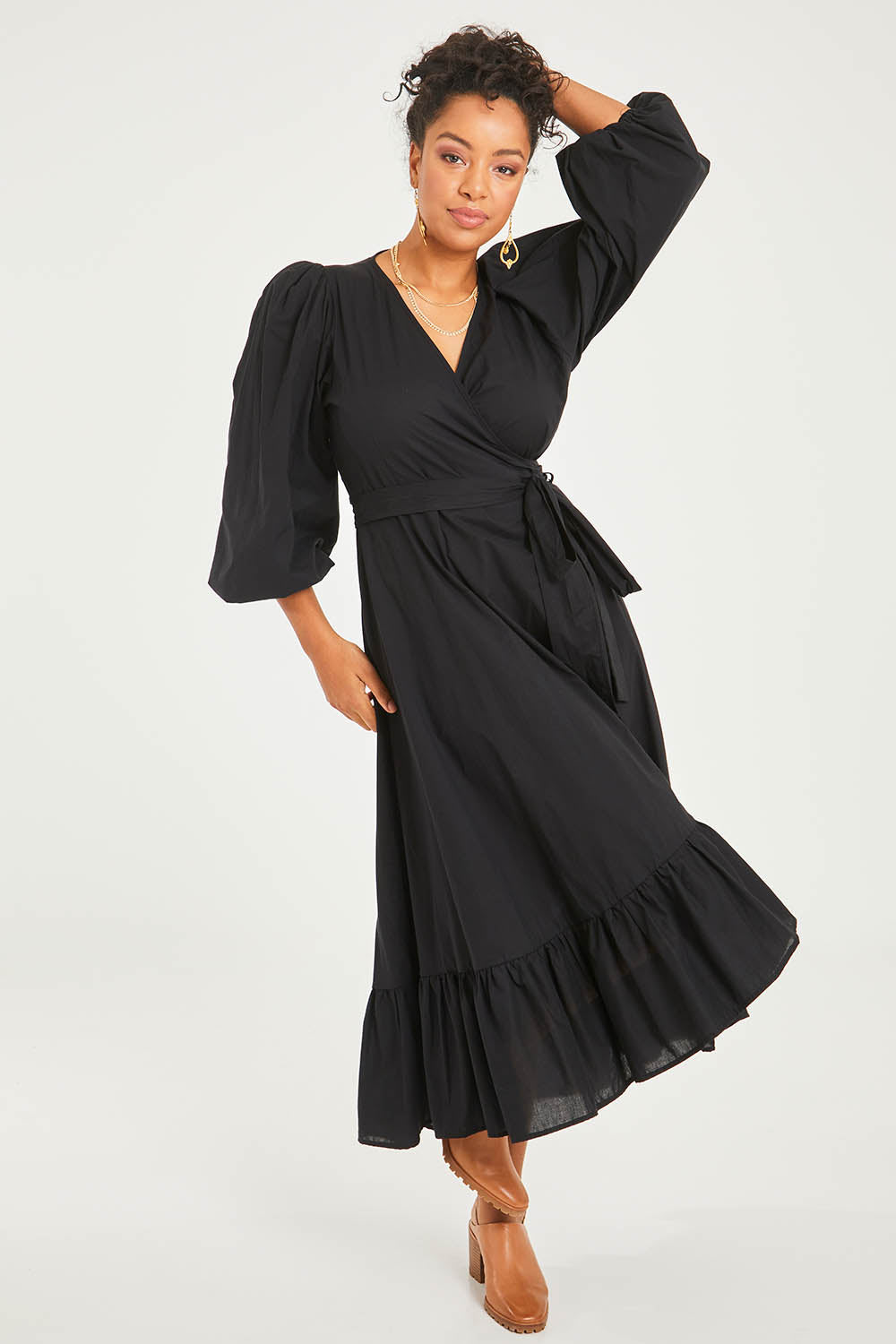Model Noli wearing size 14 of the La Dolce Vita Long Sleeve Cotton Maxi Dress in colour Black (Black), from the front, showing the whole outfit