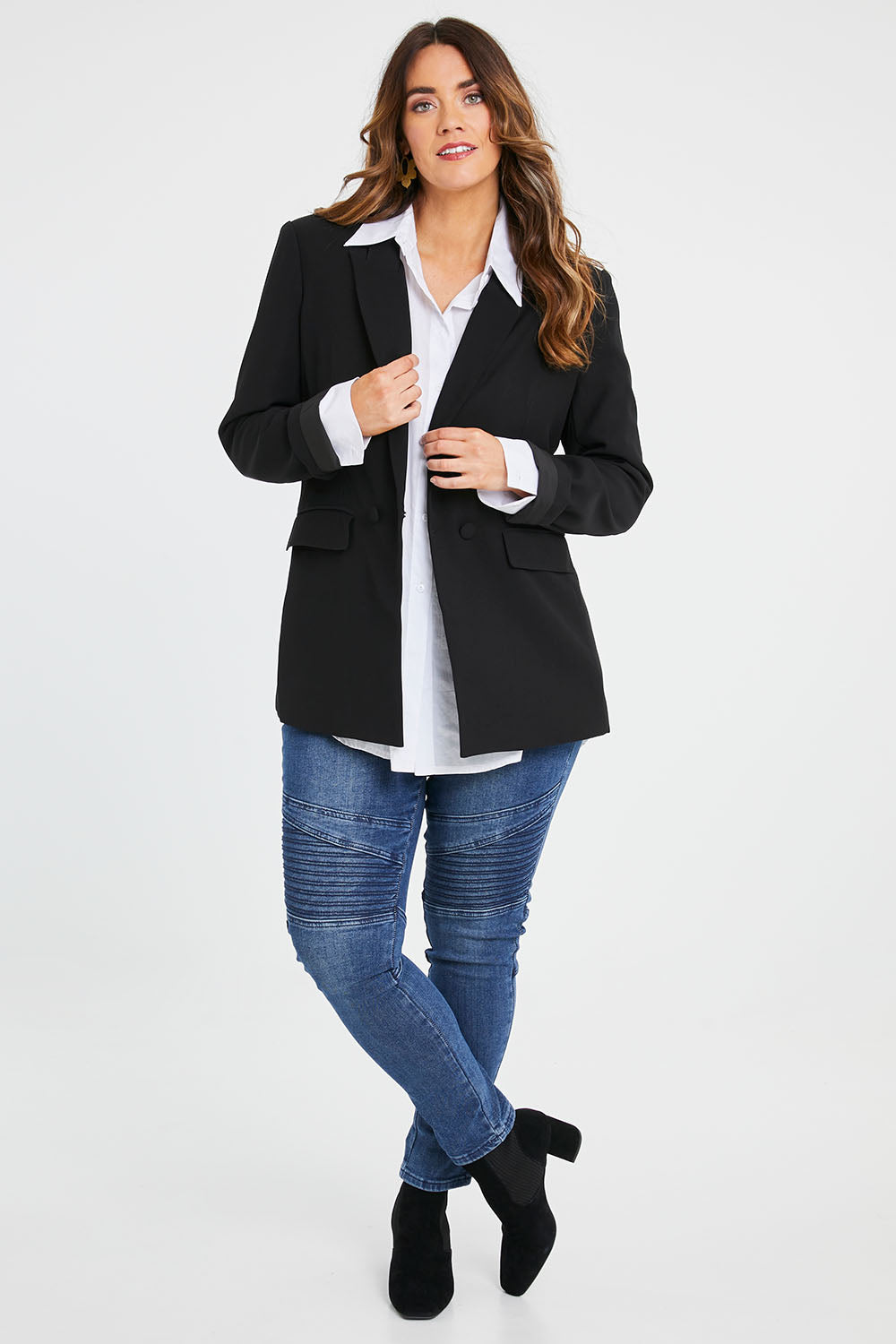 Model Laura wearing size 14 of the All For Love Blazer in colour Black (Black), from the front, showing the whole outfit