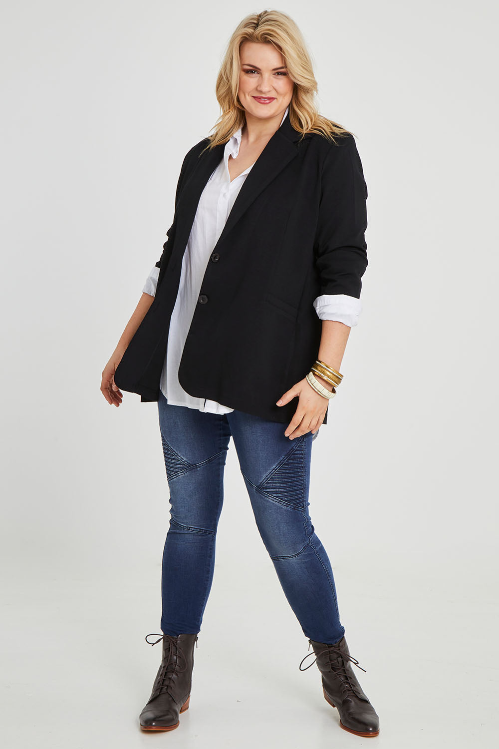 Model Keeara wearing size 16 of the Keeping It Cool Oversized Boyfriend Blazer in colour Black (Black), from the front, showing the whole outfit